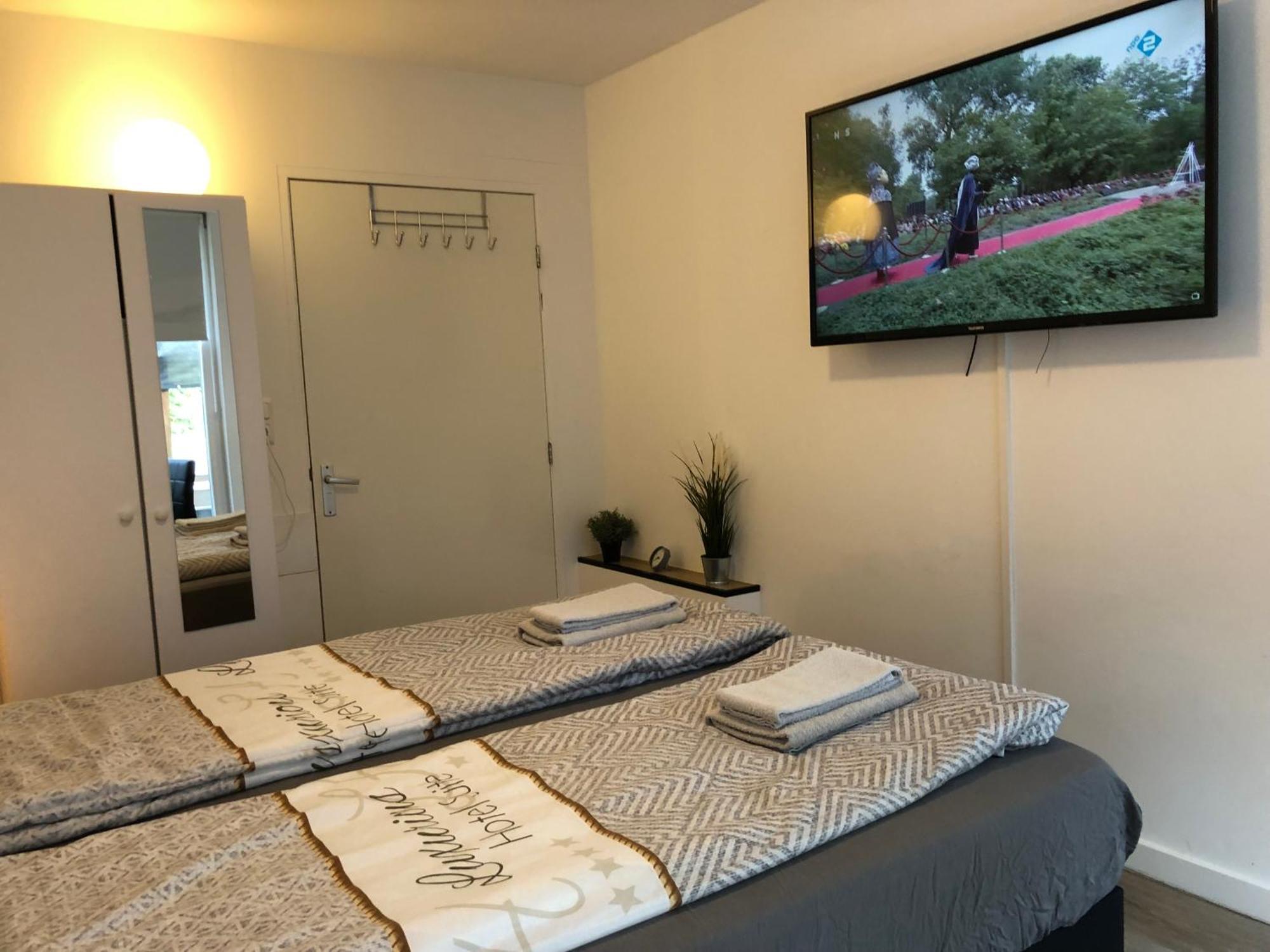 Luxe Wellness Apartment Apeldoorn With Jacuzzi And Sauna 외부 사진
